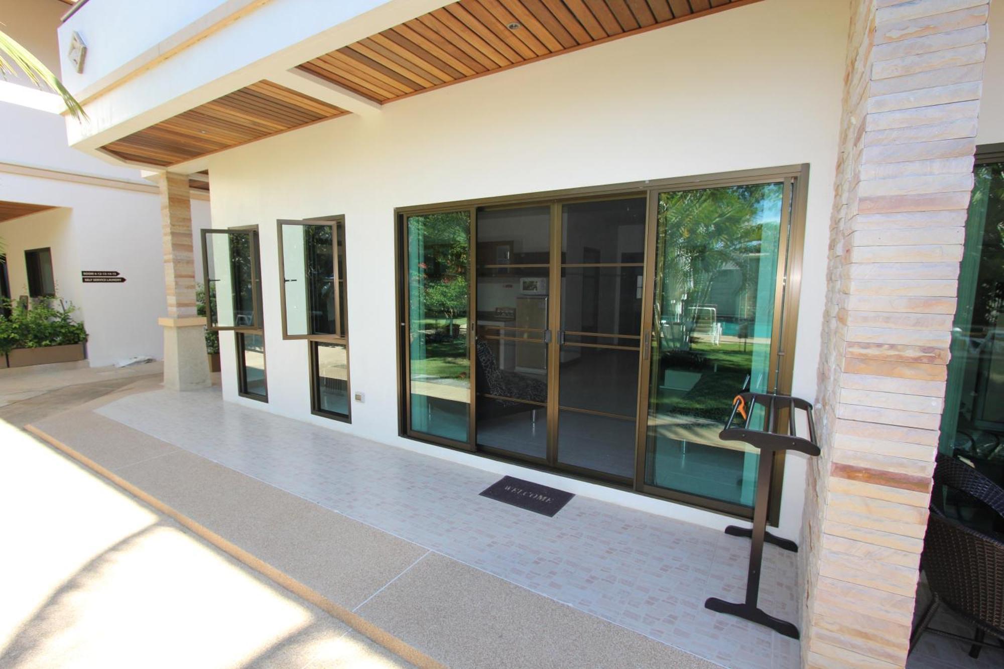 Babylon Pool Villas Nai Harn Eksteriør billede