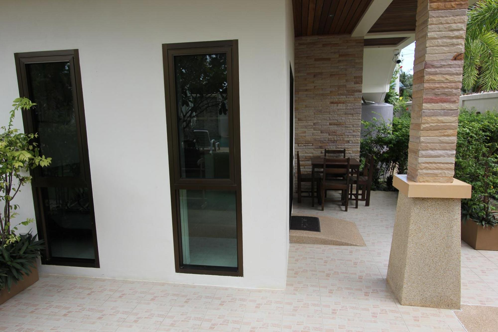 Babylon Pool Villas Nai Harn Eksteriør billede