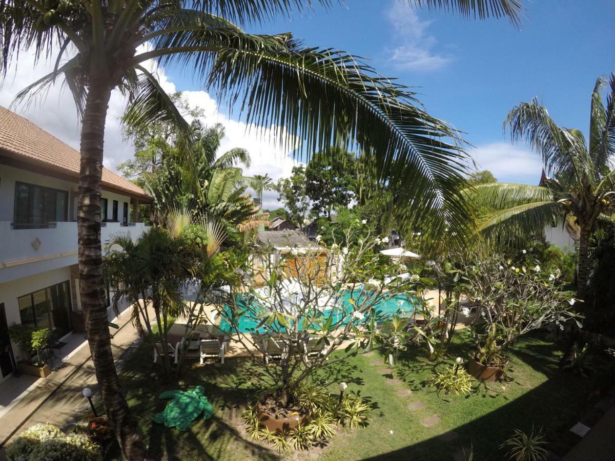 Babylon Pool Villas Nai Harn Eksteriør billede